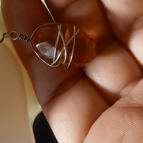 Amber color quartz wire wrapped drop earrings.hand made. - Picture 2 of 2
